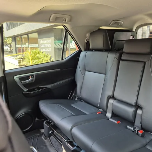 Toyota Fortuner 2.7 Srv Street Aut
