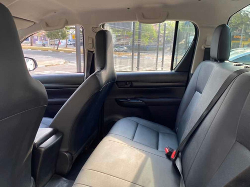 Imagem 7 de 10 de Toyota Hilux 2019 2.8 Std Power Pack Cab. Dupla 4x4 Tdi 4p
