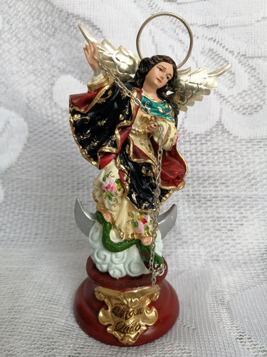 Virgen De Quito - Legarda De Resina 15 Cm. 