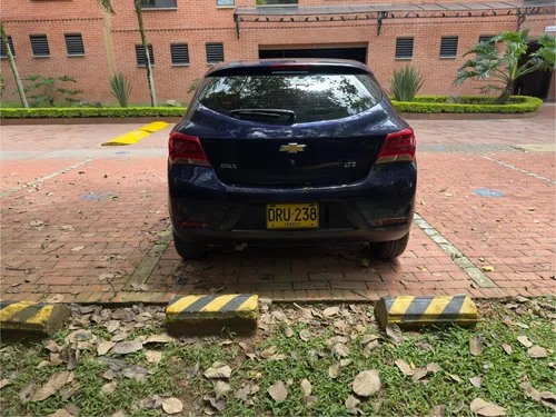 Chevrolet Onix 1.4 Ltz 5 p