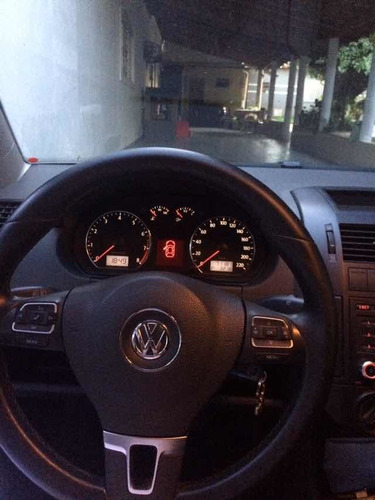 Volkswagen Polo Sedan 1.6 Vht Total Flex 4p 2014