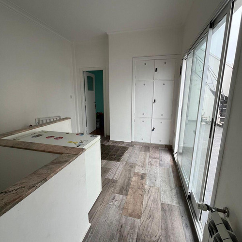 Casa En Venta - 4 Dormitorios 2 Baños - 320mts2 - Villa Urquiza