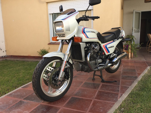 Imagen 2 de 14 de Honda Cx Euro 400 Cc Cardanica Refrigerada Por Agua