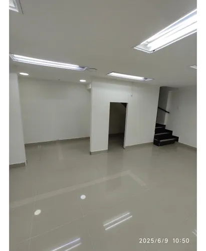 Local En Alquiler En Envigado - Central