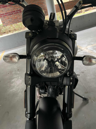 Ducati Scrambler Icon Dark 800