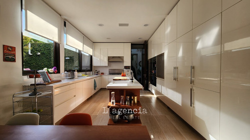 Valle Escondido - Increíble Diseño - Arq. G. Mardones