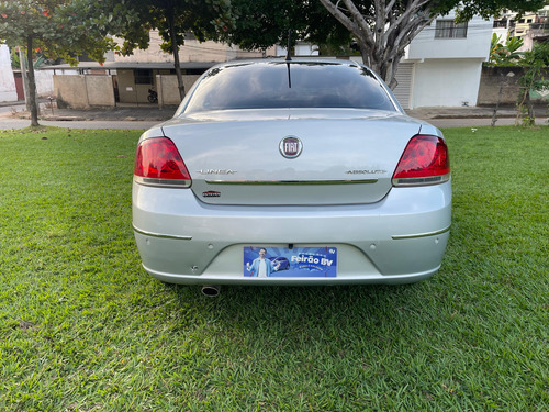 Fiat Linea 1.8 16v Absolute Flex Dualogic 4p