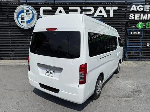 Nissan Urvan 2.5 Nv350 12 Pas Aa Mt