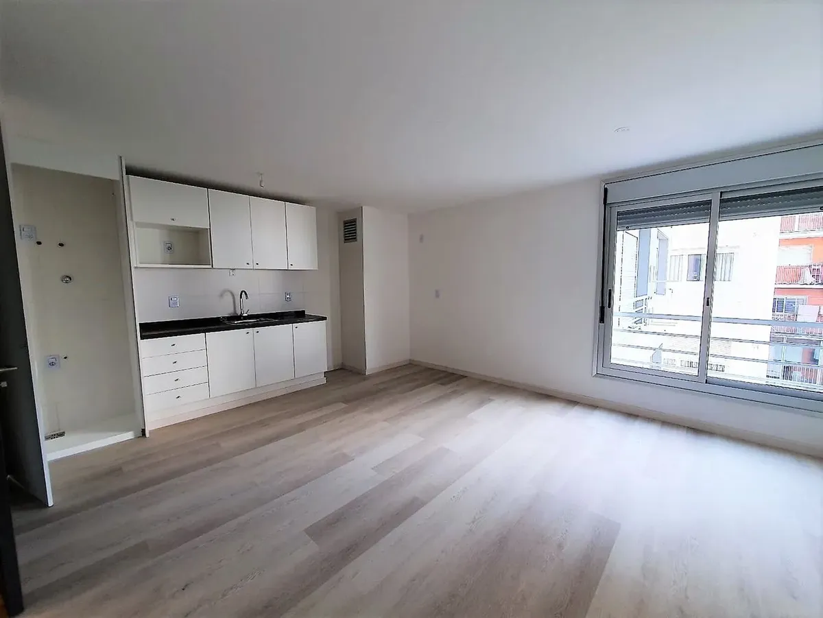 Apartamento De Un Dormitorio En Tres Cruces · Foto 2