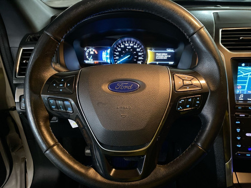 Imagen 17 de 25 de Ford Explorer