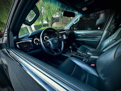 Toyota Hilux 2.8 SRX 4X4 CD 16V DIESEL 4P AUTOMÁTICO