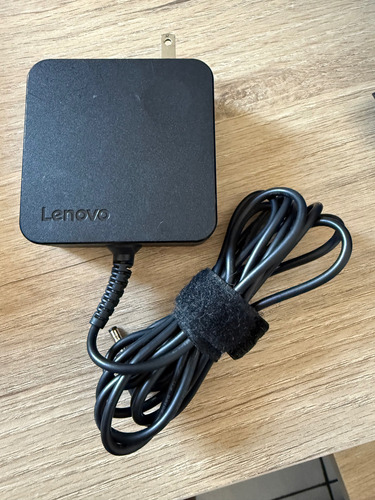 Lenovo Ryzen 5 4500u 8gb 256gb Ssd 14are05 Windows 10 Azul (Usado)