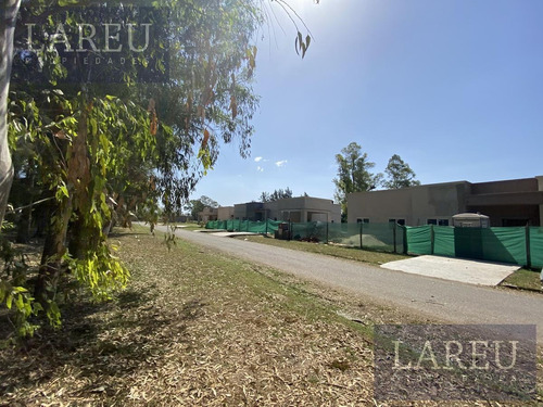 Imagen 7 de 8 de Casa - Casuarinas Del Pilar