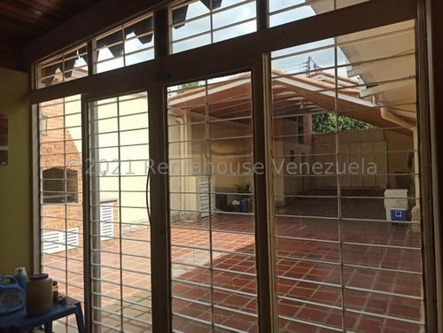 Imagen 10 de 11 de Casa Con Piscina En El Pinal, El Limon. 22-3370