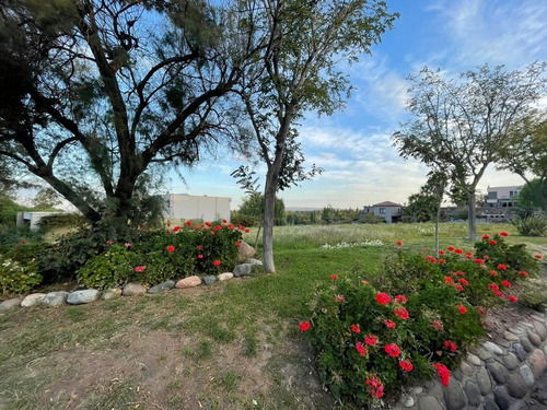 Imagen 8 de 8 de Excelente Terreno En Exclusivo Barrio Privado Cerro Alto, Ultimos Terrenos Disponibles!!!