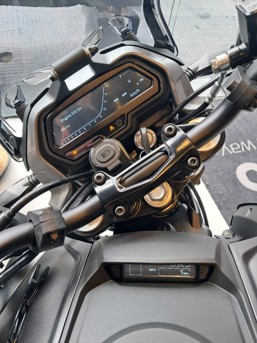 #018 - Bajaj Dominar 400cc - 0km - Yamaha Mt03