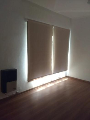 Casa En Venta - 3 Dormitorios 1 Baño 3 Cocheras - 330mts2 - Lincoln