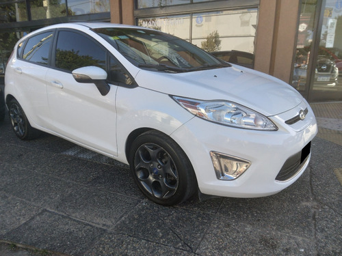 Imagen 2 de 15 de Ford Fiesta Kinetic 2011 Titanium 5 Ptas 79.000km Excelente!