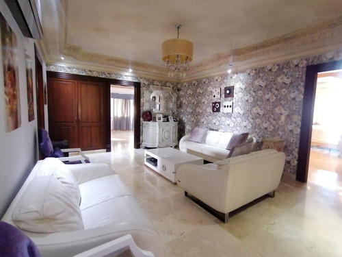 Penthouse En Venta Naco 600 Mts Con Terraza Privada