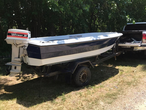 Bote / Lancha Pescador Johnson 35 Hp