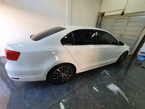 Volkswagen Vento 2.0 Sportline Tsi 200cv 2011