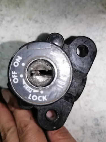 Suichera Sin Llave  De Yamaha Fazer 1000