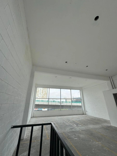 Edificio Comercial En Venta Periférico Norte, Frente A Mundo E