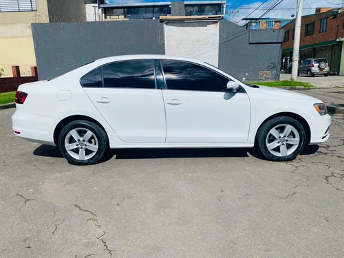 Volkswagen Jetta Trendline 2.000 Cc Mt