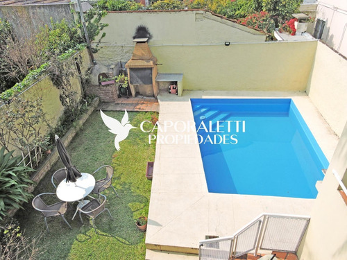 Imagen 1 de 30 de Casa En Venta 4 Ambientes Con Cochera Pileta Parque Banfield