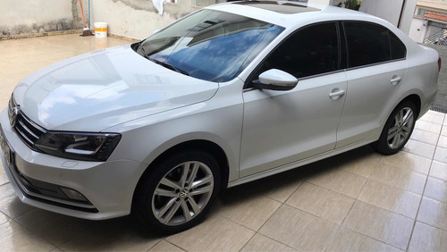 Imagem 1 de 10 de Volkswagen Jetta 2016 2.0 Tsi Highline 4p