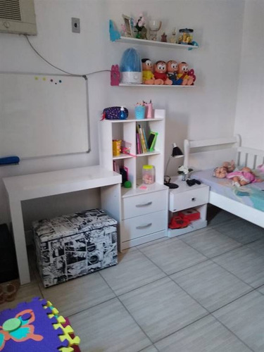 Imagem 11 de 22 de Sobreposta Pra Venda, 2 Dormitórios, Em São Vicente, Bairro Vila Mateo Bei, Seminova, Com Garagem E Em Condomínio. - Hm3308