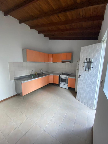 Imagen 10 de 26 de Venta - Dos Locales Y Una Casa 4 Ambientes - Bella Vista