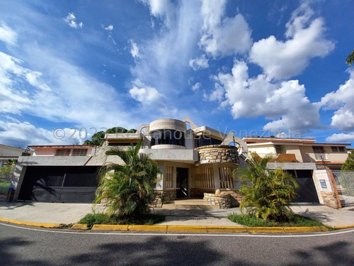 Casa En Venta La Vina Valencia Ilumina Con Hermosas Areas Sociales Anra 23-33824