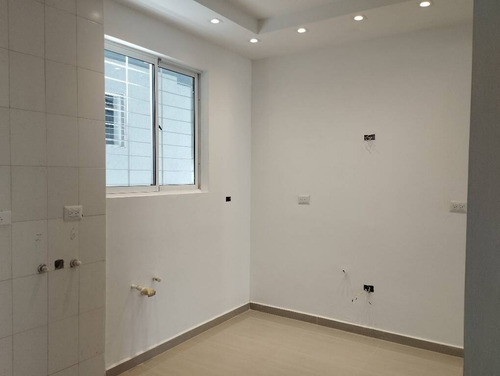 Imagen 5 de 14 de 164349 Carmen María González Vende Apartamento A Estrenar, Pozo Y 100% Planta En Las Chimeneas (0412-4359728)