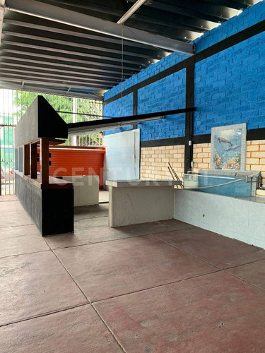 Local Comercial En Venta Ubicado En Javier Mina