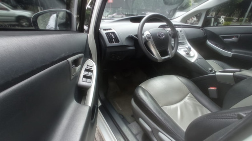 Imagen 11 de 14 de Toyota Prius 2015