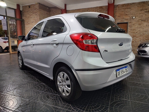 Imagen 5 de 10 de Ford Ka 1.5 Se 5 P 2017