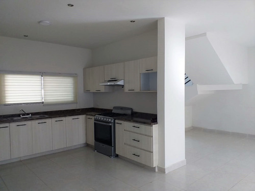 Imagen 3 de 13 de Casa Residencial En Renta Los Arrayanes, Gómez Palacio