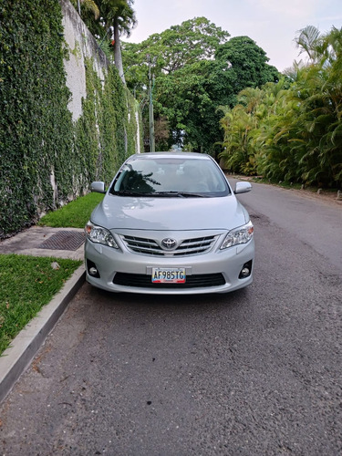 Imagen 3 de 12 de Toyota Corolla Gli