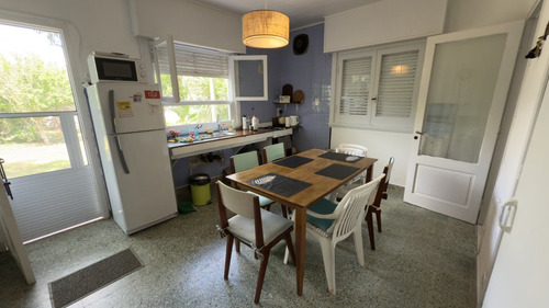 Casa En Ranchos . Excelente Ubicacion