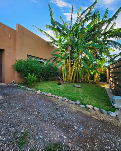 Casa En Venta - 3 Dormitorios 3 Baños - 516mts2 - Chacabuco