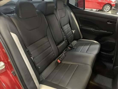 Imagem 15 de 15 de Nissan Versa 1.6 16v Flex Exclusive Xtronic