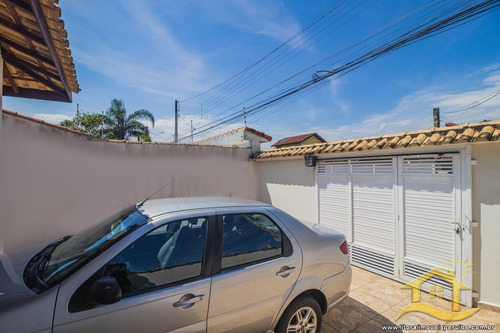 Imagem 2 de 13 de Casa - Térrea No Bairro Cidade Nova Peruibe, 800 Metros Da Praia, Peruíbe-sp - 5479