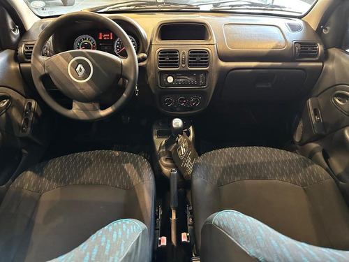 Renault Clio Expression 1.0 16v Hi-flex 4p