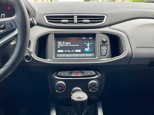 Imagem 14 de 15 de Chevrolet Onix 1.4 Mt Lt 2019