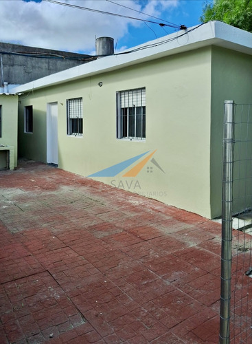 Alquiler Casa En P. H 1 Dormitorio Carrasco Norte! Con Patio!