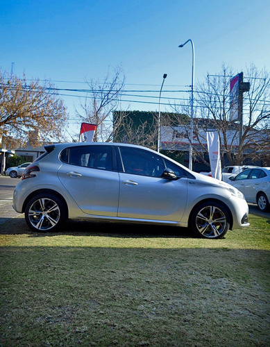 Peugeot 208 Gt