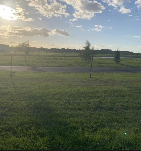 Venta Terreno A La Laguna 853m2 Barrio Náutico El Naudir, Escobar. Salida Al Rio.
