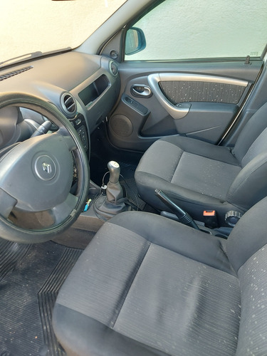 Renault Logan 1.6 Expression Hi-power 4p