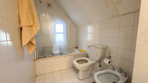 Venta Casa 7 Ambientes Estilo Alemán Pileta Martínez